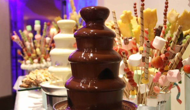 Alquilar fuente de chocolate
